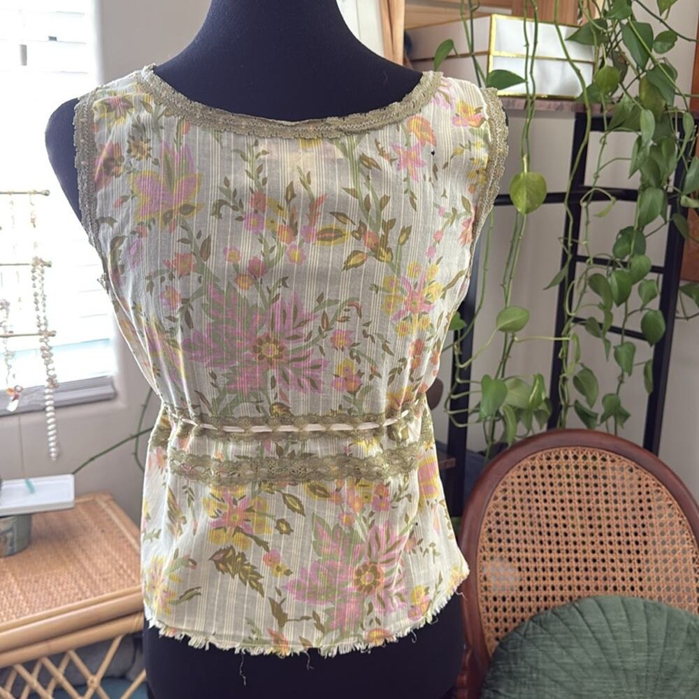 Vintage Y2K Free People Dainty Floral Lace Button Up Boho Hippie Cottage Top - Picture 2 of 5